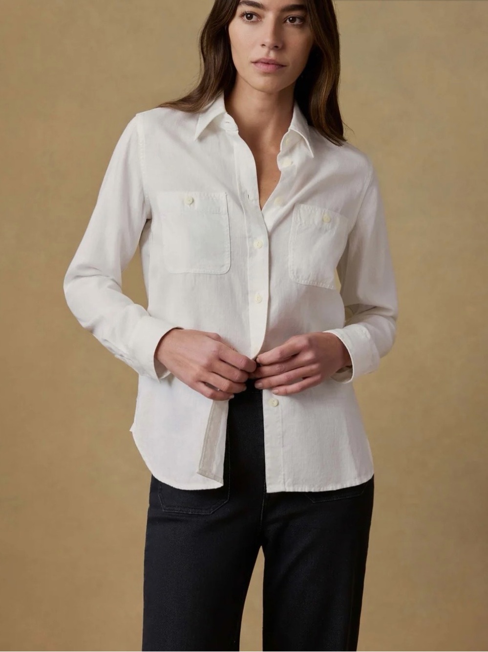 Faherty Tried & True white classic Chambray button down shirt, size Medium